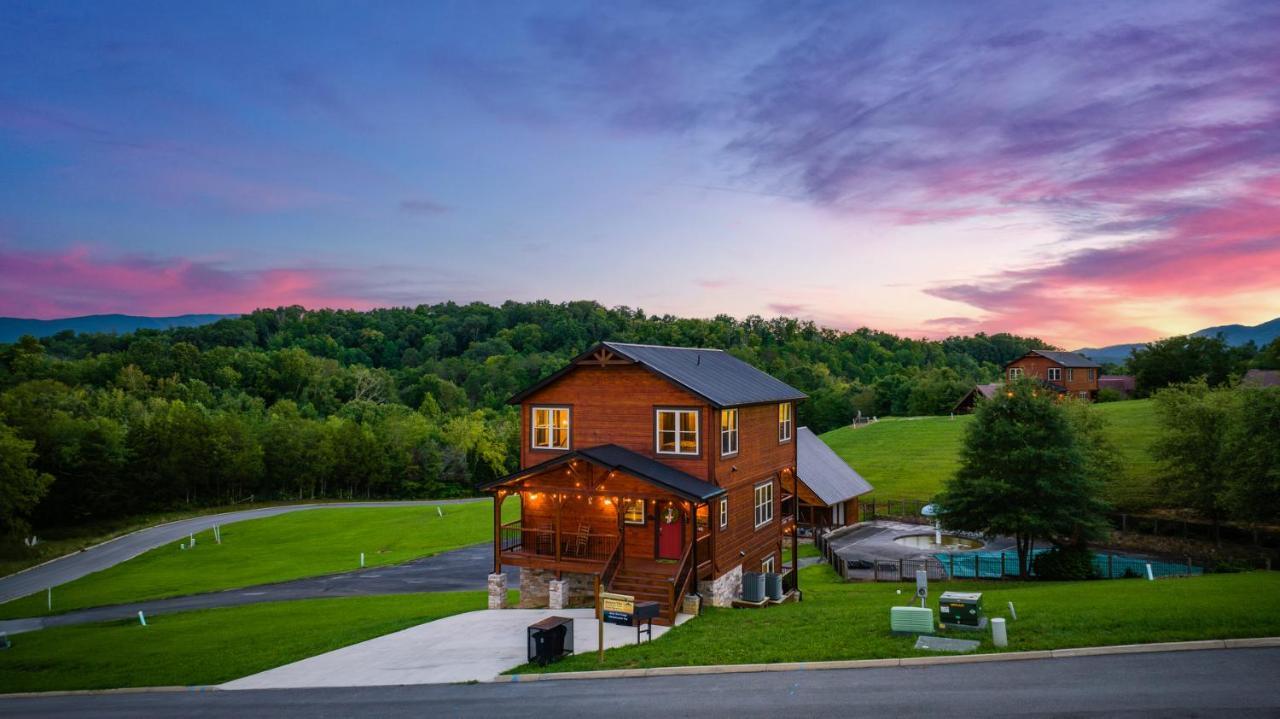 Huny Bear Lodge Pigeon Forge Exterior photo